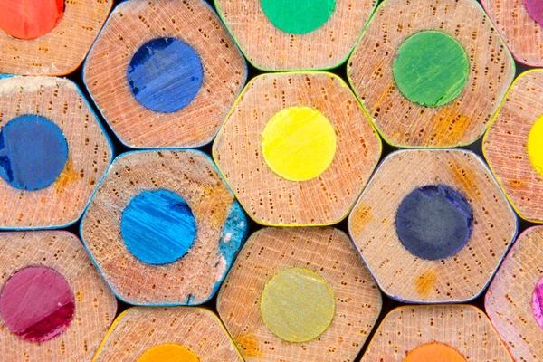 görüntüyü renkli kalemler