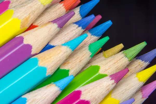 görüntüyü renkli kalemler