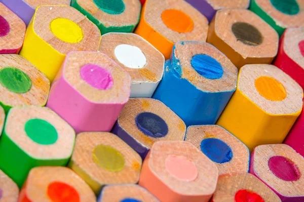 görüntüyü renkli kalemler