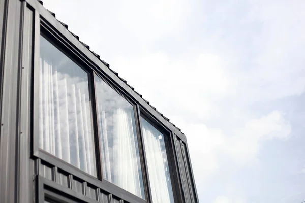 Glass Window Corner House Copyspace — Stock Photo, Image