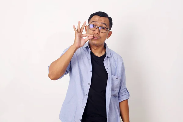 Junge Hübsche Asiatische Mann Zeigt Zeichen Oder Leckere Pose Mit — Stockfoto