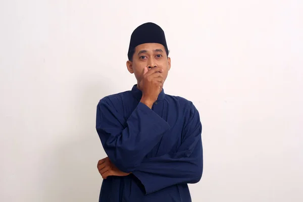 Lach Blij Gezicht Van Gewone Aziatische Man Moslim Kostuum Begrip — Stockfoto