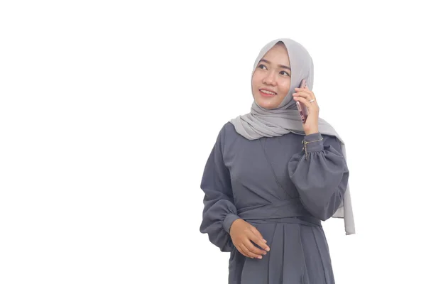 Happy Asian Muslim Woman Standing Looking Something While Phone — Stok Foto