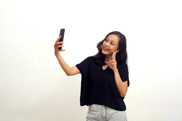 Cheerful Asian Young Woman Doing Self Photograph Her Cell Phone — Foto Stock