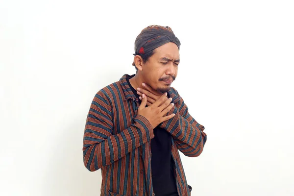 Pria Asia Menderita Sakit Tenggorokan Terisolasi Pada Latar Belakang Putih — Stok Foto