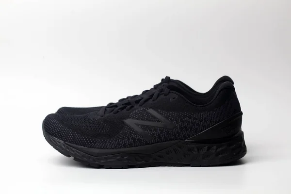 Yogyakarta Indonesia Juni 2022 New Balance Black Shoes Model Isolert – stockfoto