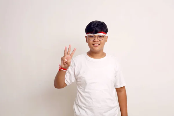 Asian Boy Standing While Showing Three Fingers Indonesian Independence Day — Stock Fotó