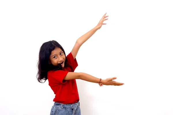 Wow Amazed Expression Asian Little Girl While Presenting Something Empty — Fotografia de Stock