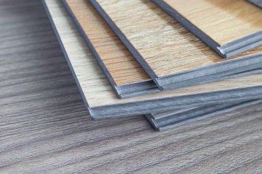 İç işleri için hazır vinil döşeme örnekleri