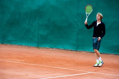 Tenis oyuncusu (genç adam)