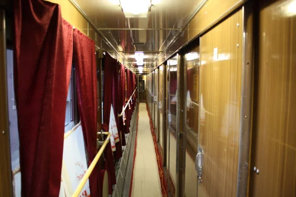 Ammendorf marka araba treni Red Arrow altıncı nesil 1985 yılında üretildi..