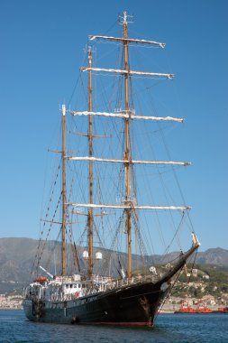 büyük motor sailer