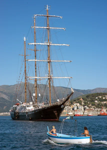 Velero de motor grande —  Fotos de Stock