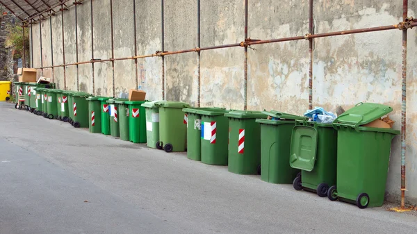 Many trash bins — Stock Photo, Image