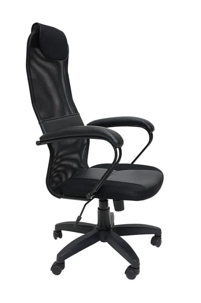 Czarny fotel biurowy na kółkach izolowany na białym tle, widok z boku — Zdjęcie stockowe