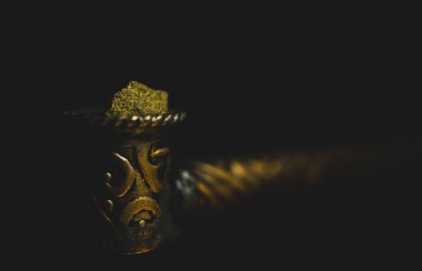 Makro, bir Fas Haşhaş piposunun yakın çekimi  