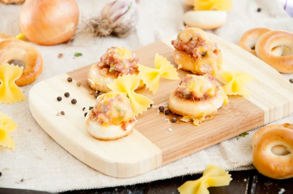 Bagels with minced — Stock Photo, Image