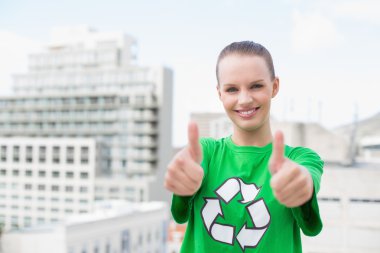 içerik çok çevre aktivisti thumbs up yapma