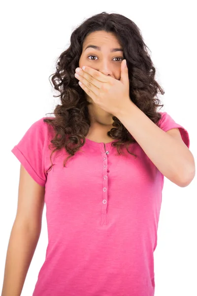 Mujer de cabello castaño siendo sorprendido — Foto de Stock