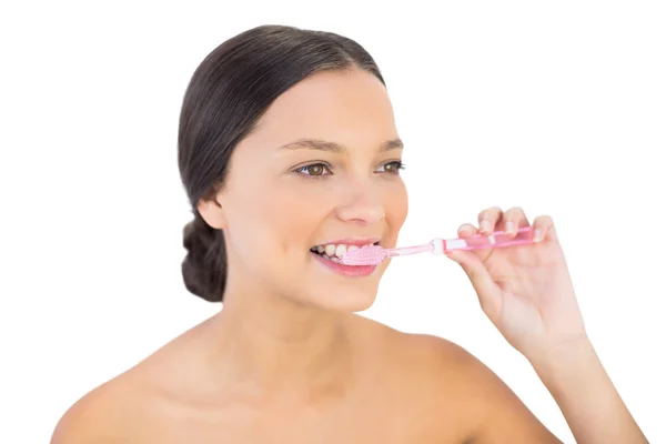 Mulher feliz escovando os dentes — Fotografia de Stock