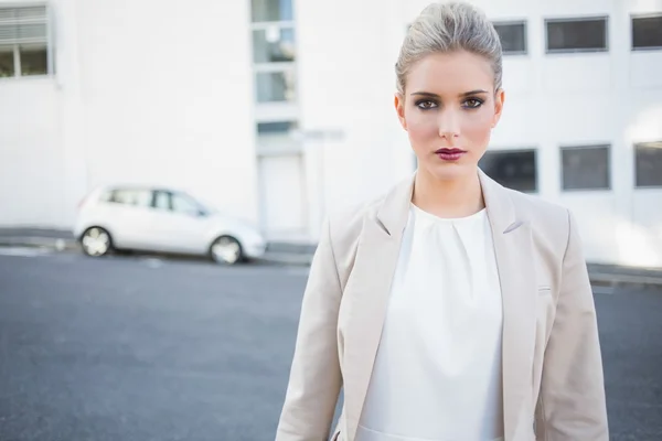 Stern stylish businesswoman posing — Stock Photo, Image