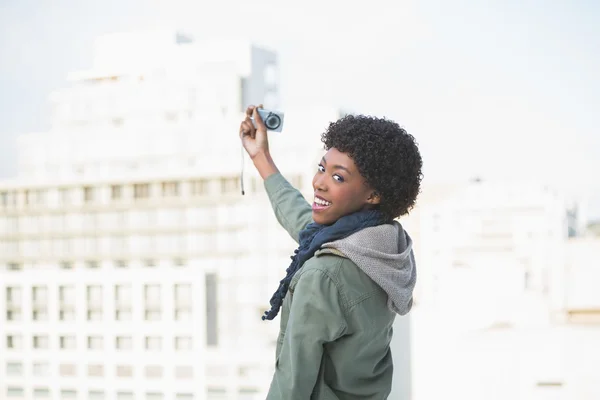 Happy casual woman taking self picture — Stock Photo, Image