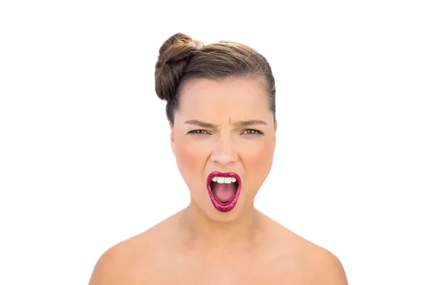 Glamoureuze vrouw met rode lippen schreeuwen — Stockfoto