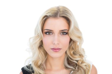 içerik sarışın model