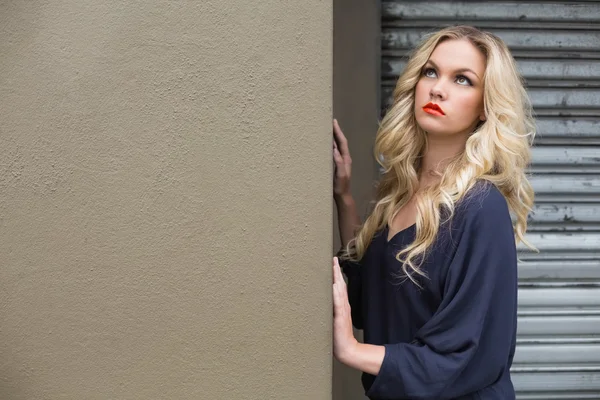 Elegant blonde wearing classy dress — Stock Photo, Image