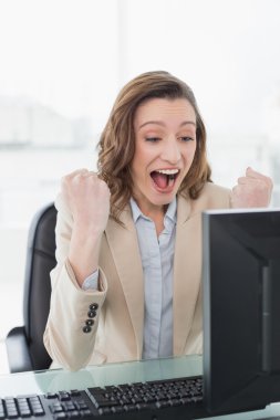 Ofis Masası tezahürat şık iş kadını