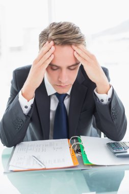 baş Ofis Büro el ile endişe iş adamı