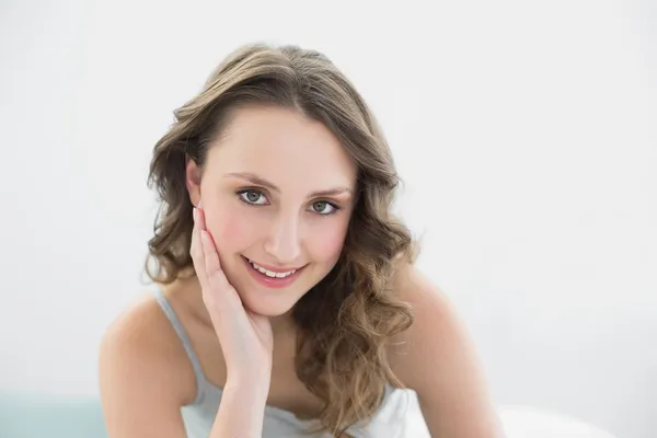 Close up of smiling thoughtful pretty woman — Stock Photo, Image