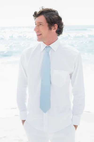 Handsome groom smiling — Stock Photo, Image