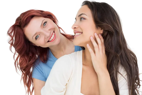 Retrato de cerca de hermosas amigas jóvenes — Foto de Stock