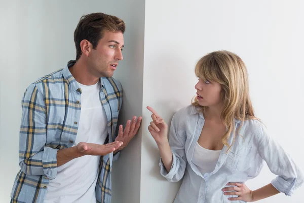 Pareja discutiendo — Foto de Stock