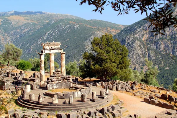 Staré chrámy Athénské Akropole delphi — Stock fotografie