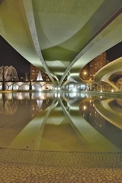 Cidade de Valência à noite, Espanha — Fotografia de Stock