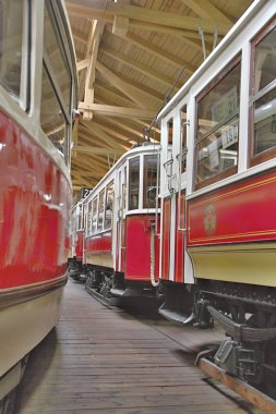 eski toplu taşıma araçları