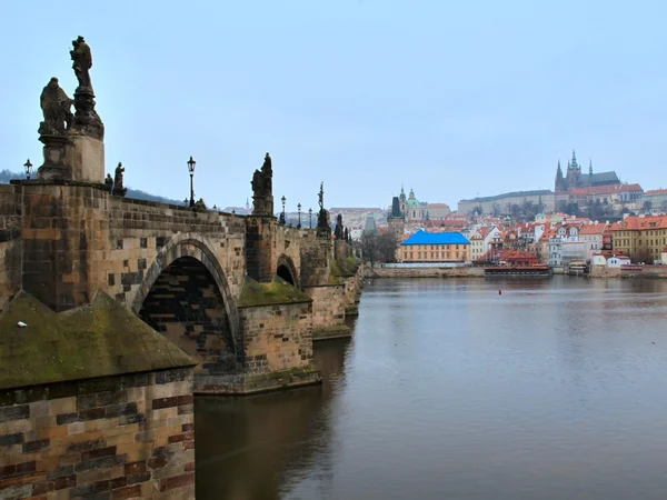Charles bridge in Prague, Czech republic — Stock Photo, Image