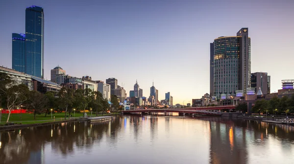 Melbourne i skymningen — Stockfoto