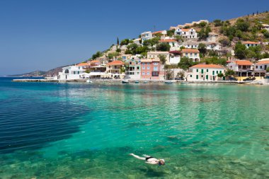 Assos