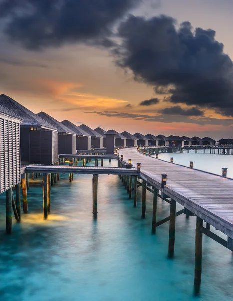 Puesta de sol sobre las Maldivas — Foto de Stock