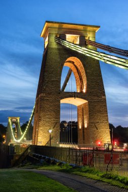 Bristol İngiltere 'de Avon Boğazı' ndaki Clifton Askı Köprüsü