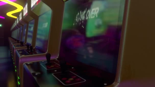 Arcade Hall Flythrough Game Screens — стоковое видео