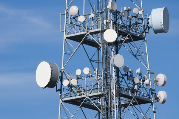 Torre de telecomunicações — Fotografia de Stock