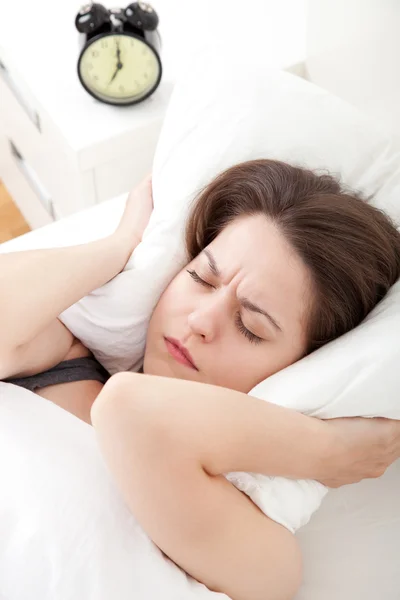 Chica en la almohada — Foto de Stock