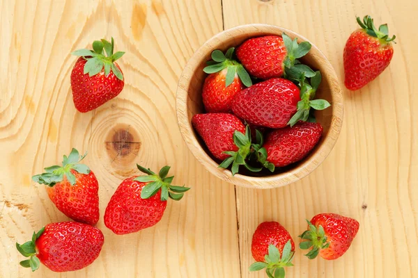 Strawberries in bowl — Stock Photo, Image