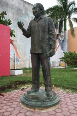 Meksika 'nın Campeche şehrindeki Juan de la Cabada Vera heykeli. 30 Aralık 2022