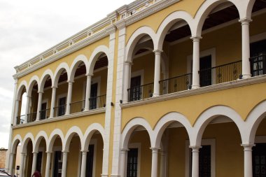 Campeche şehrinin cepheleri, renkli ve resimli, Campeche, Mxico 30 Aralık 2022