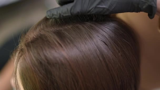 Close Separating Strand Long Hair Applying Liquid Vitamin Complex Skin — Stok video